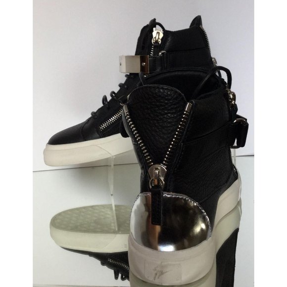 NEW GIUSEPPE ZANOTTI Textured Leather Hardware High-Top Sneakers (Size 39)-$825 main image 4